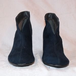 BRAND NEW Nine West booties